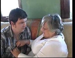 Granny Making love School - Première leçon gratuite